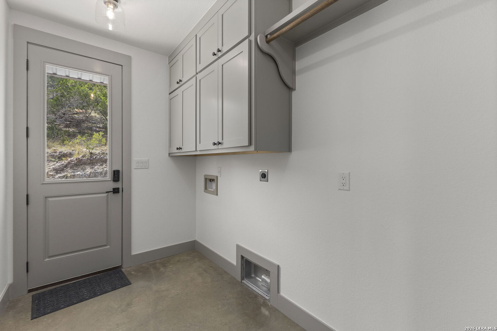 206 Valley Rd