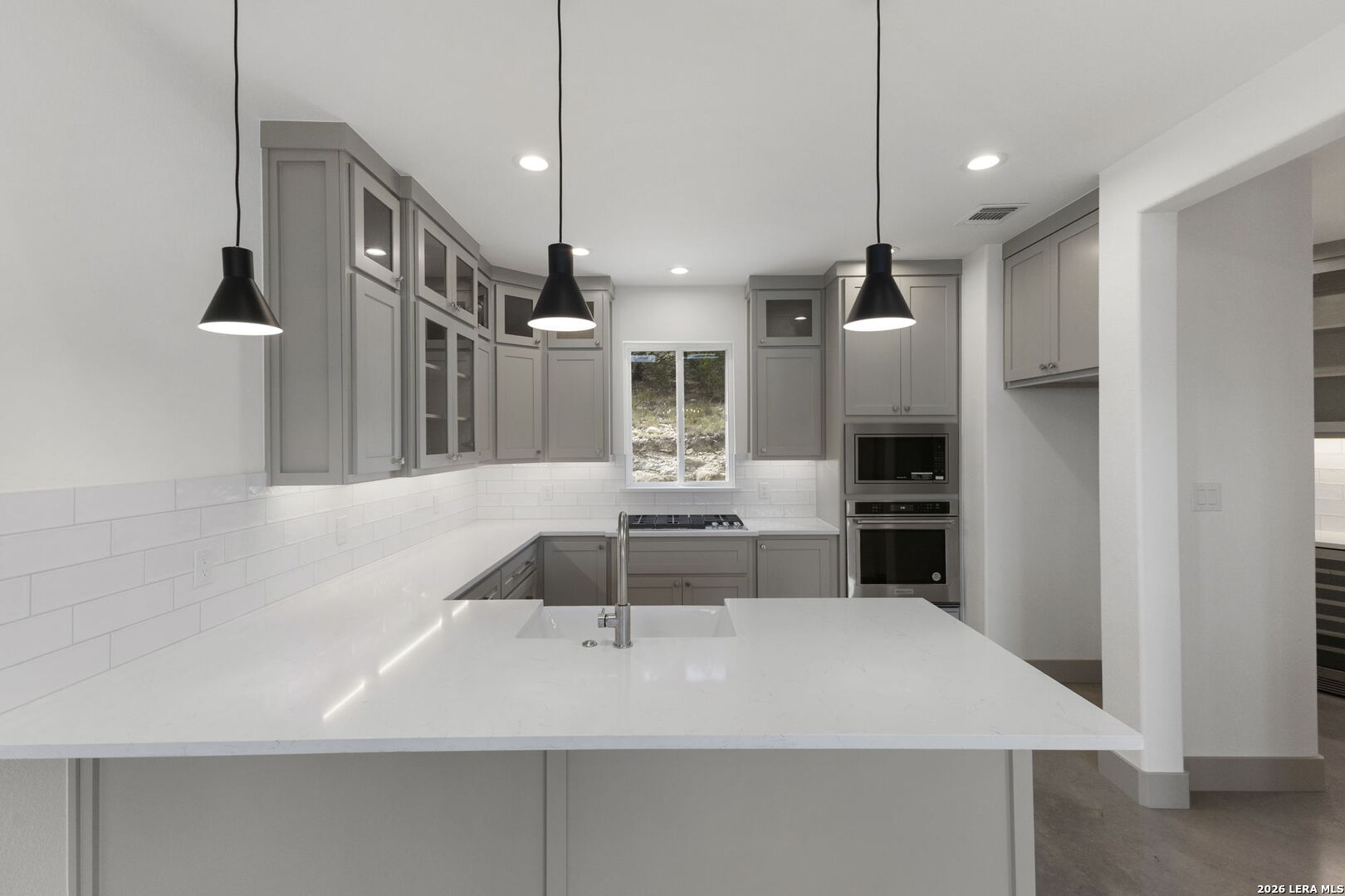 206 Valley Rd