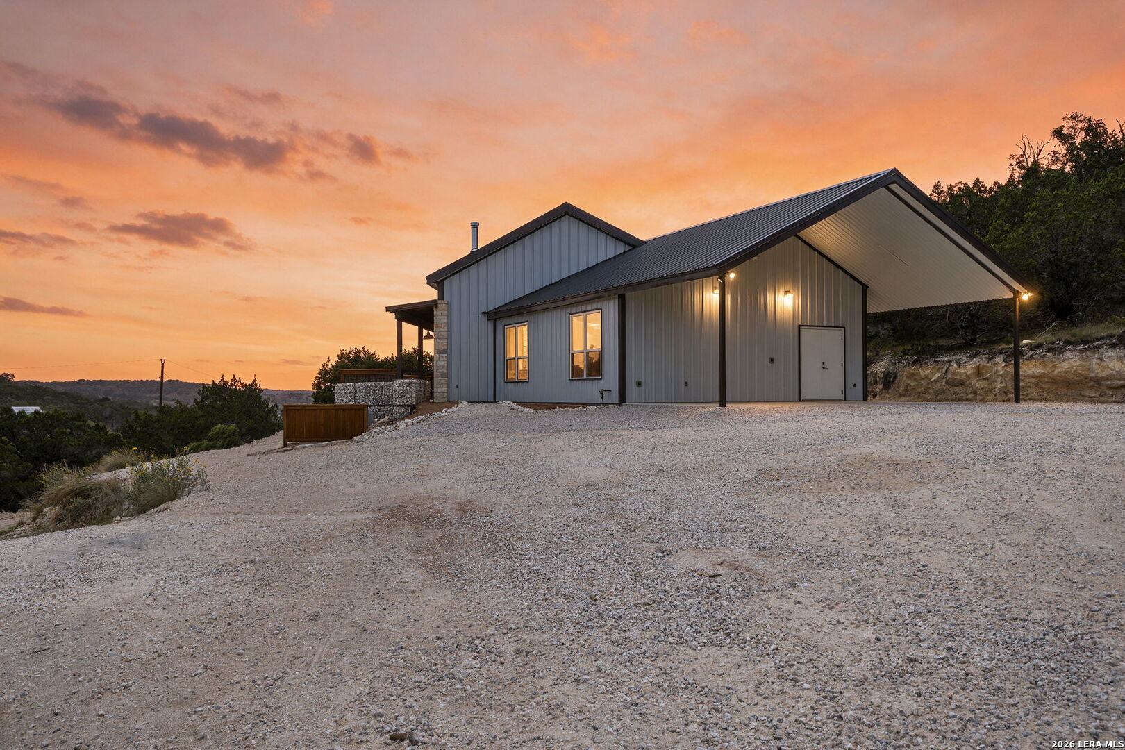 206 Valley Rd