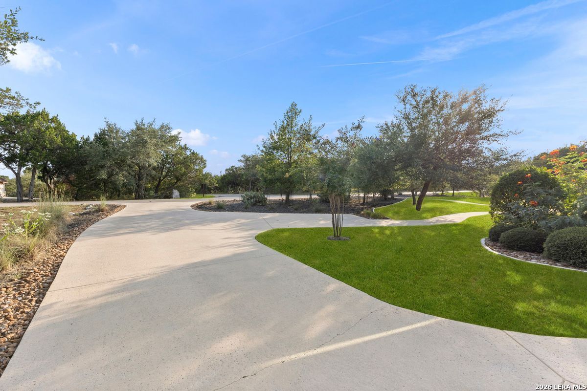 11101 Caliza Bluff