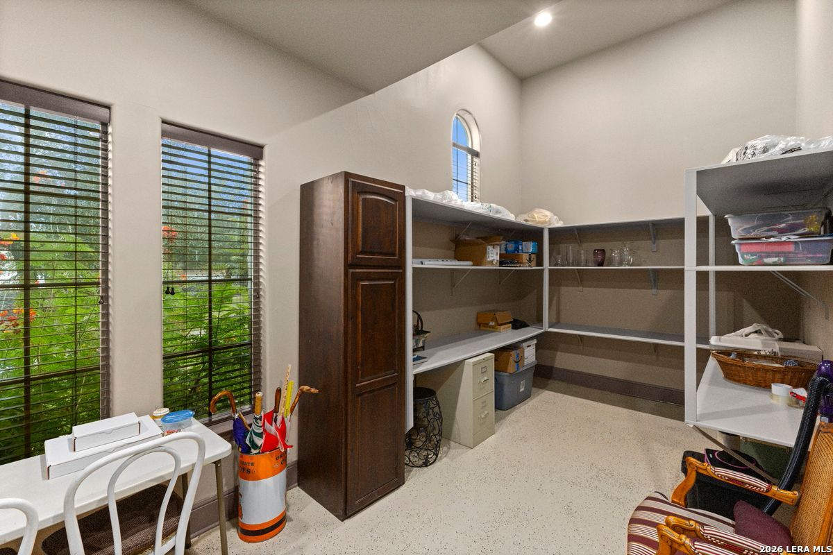 11101 Caliza Bluff