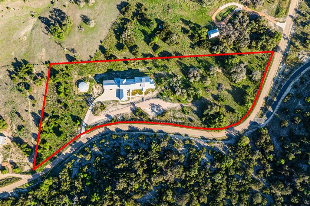 554 Seven Falls Dr