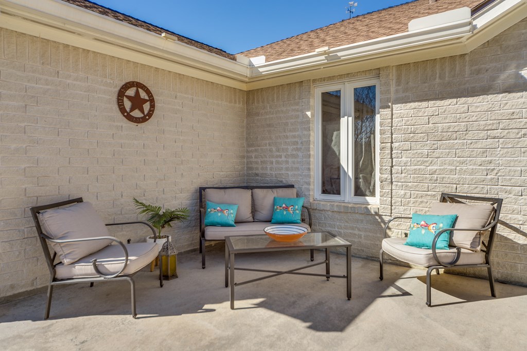 1501 Nixon Lane