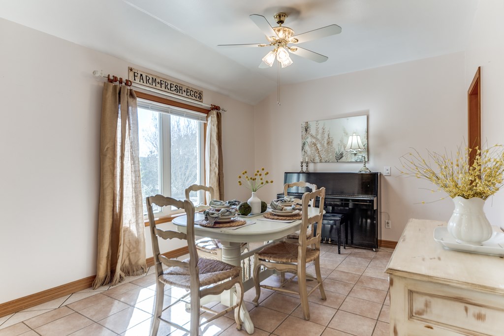 1501 Nixon Lane