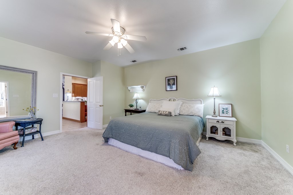 1501 Nixon Lane