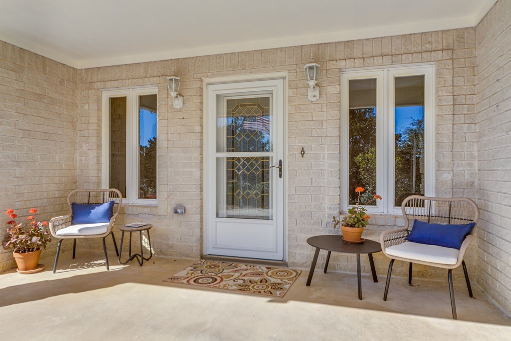 1501 Nixon Lane