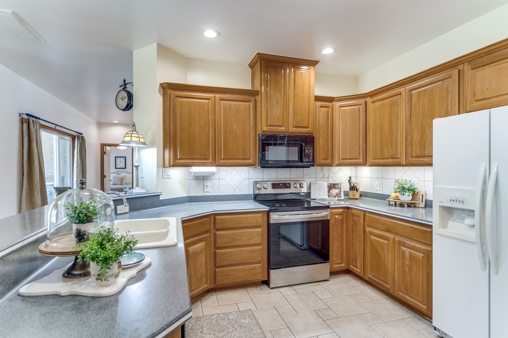 1501 Nixon Lane