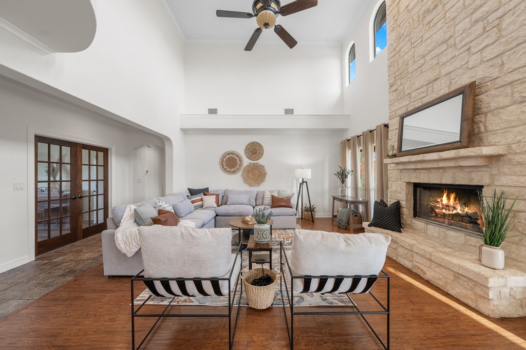 154 Lakeview Dr