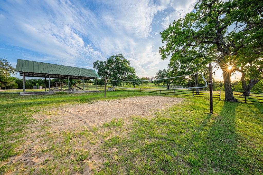 154 Lakeview Dr