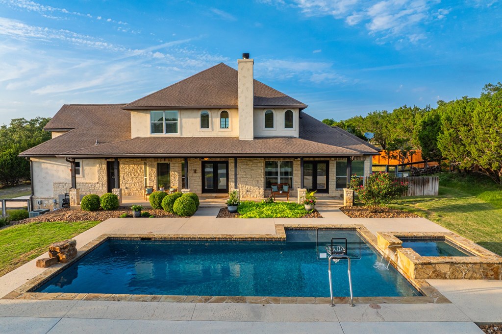 154 Lakeview Dr
