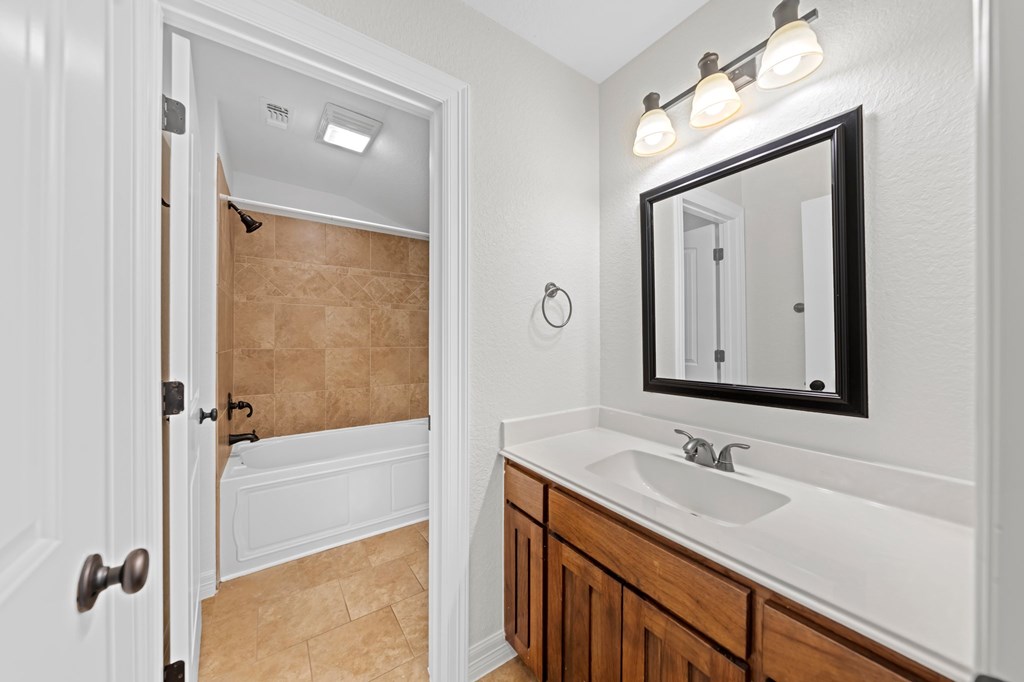 154 Lakeview Dr