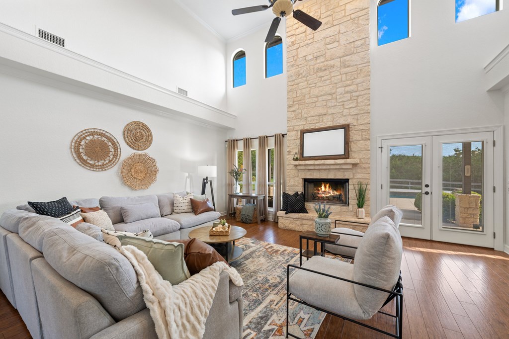 154 Lakeview Dr