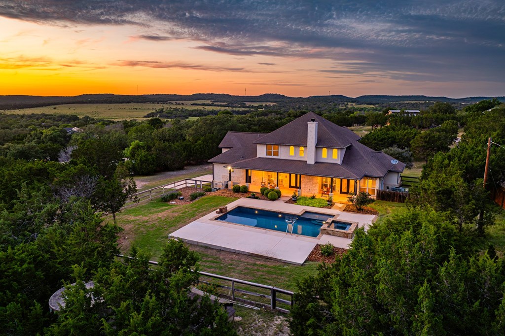 154 Lakeview Dr