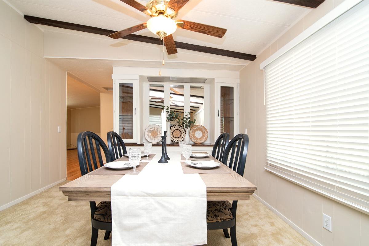 2 Leisureville Circle