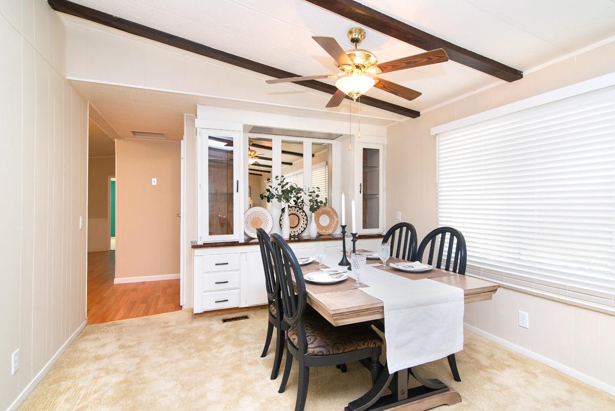 2 Leisureville Circle