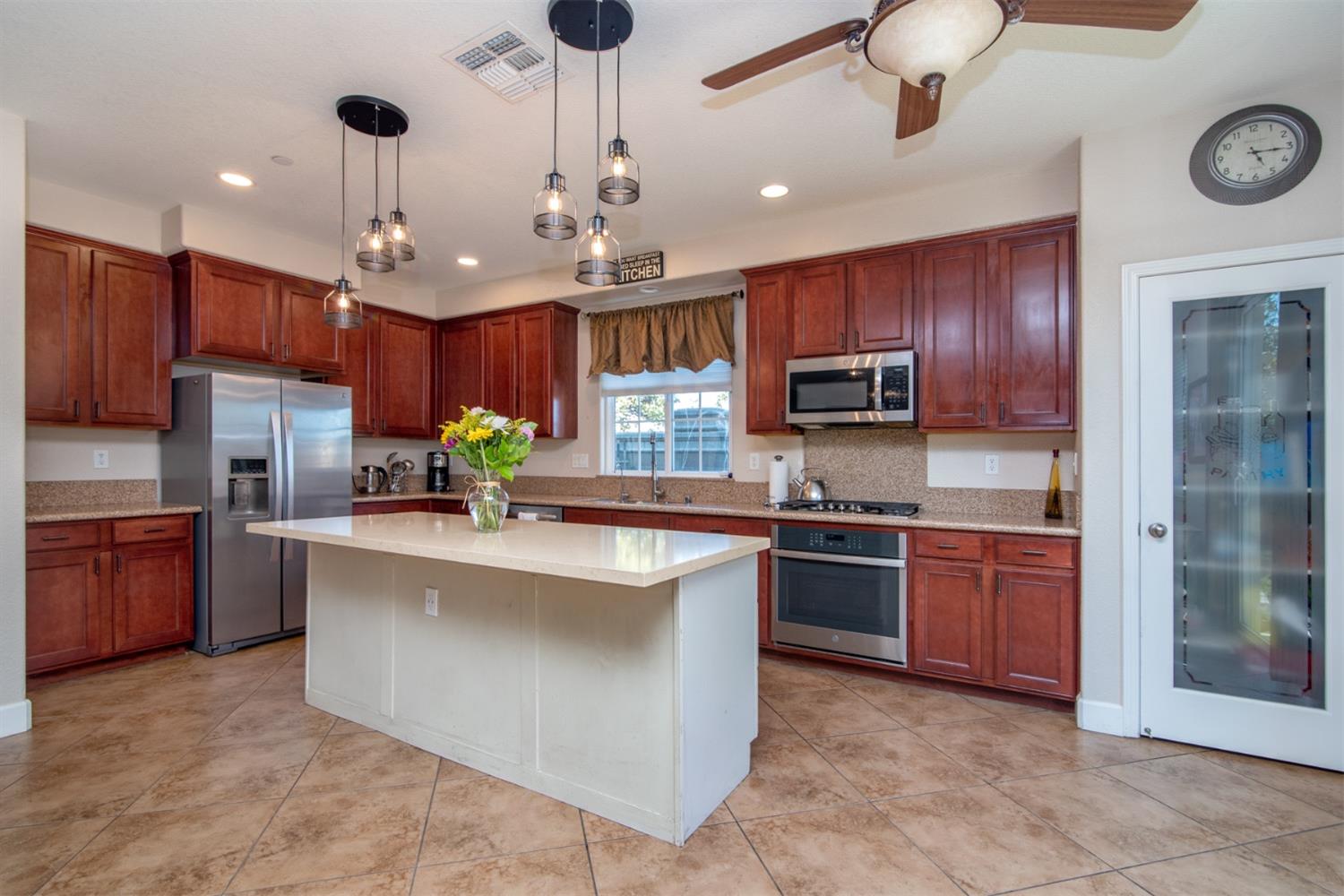 2758 Nicolson Circle