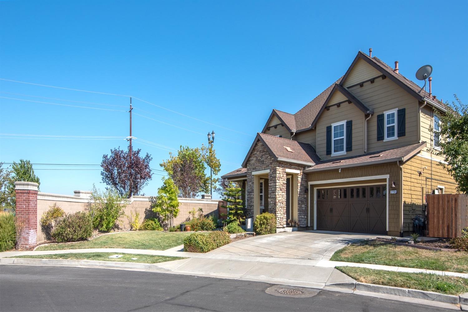 2758 Nicolson Circle