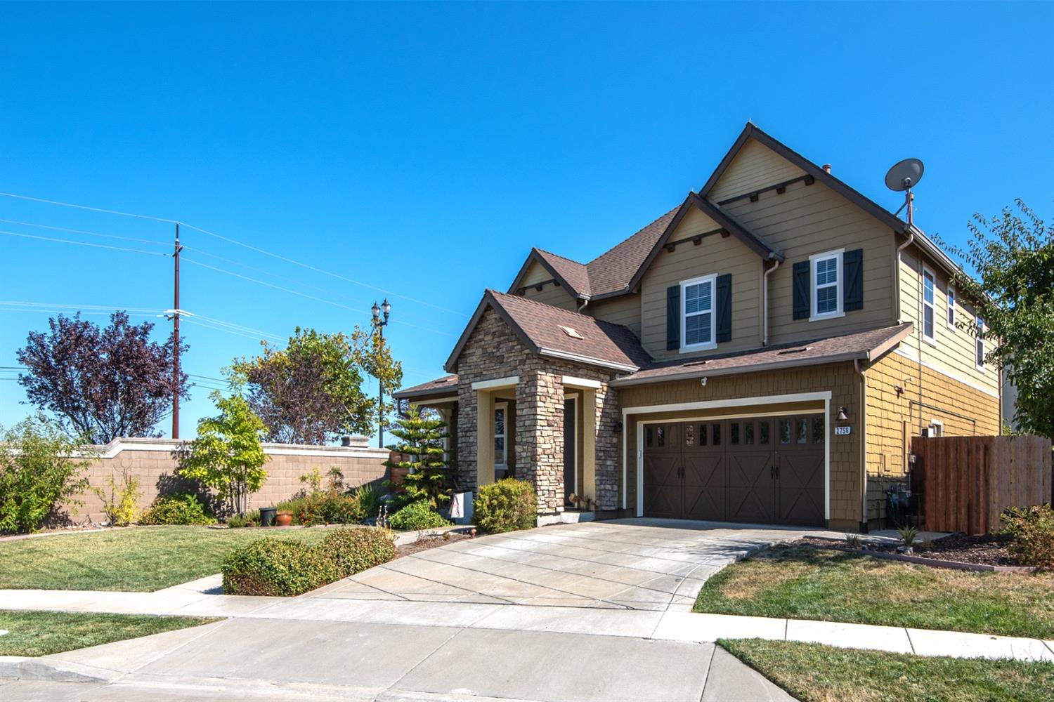 2758 Nicolson Circle