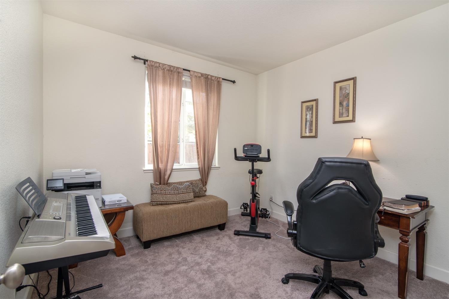 2758 Nicolson Circle