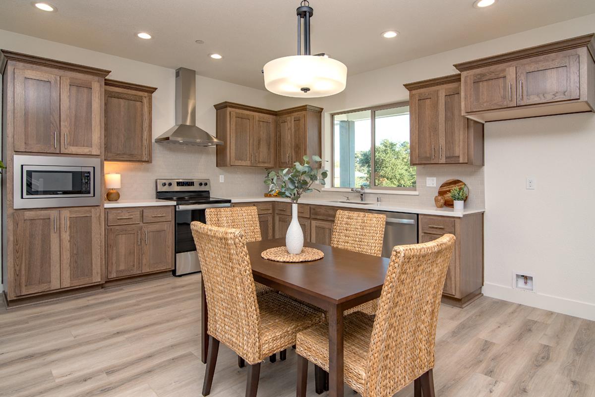 425 Cleveland Street