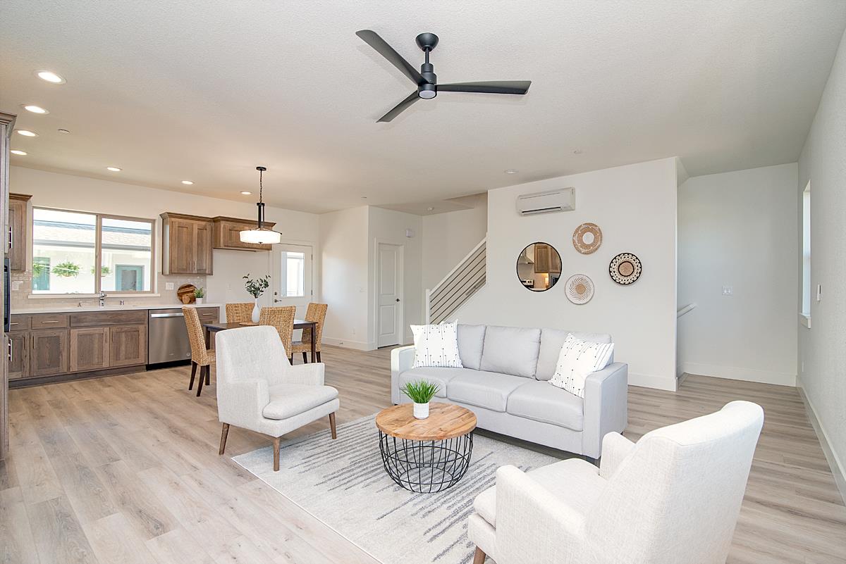 425 Cleveland Street