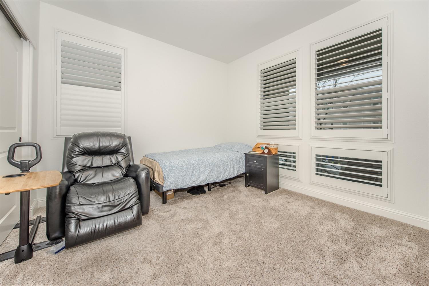 1813 Shellhammer Drive