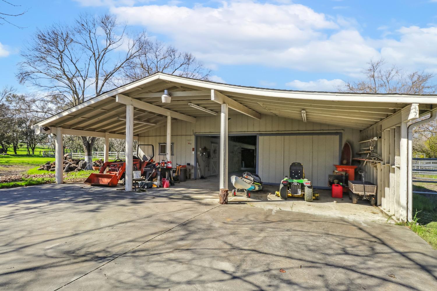 19857 Hillcrest Drive