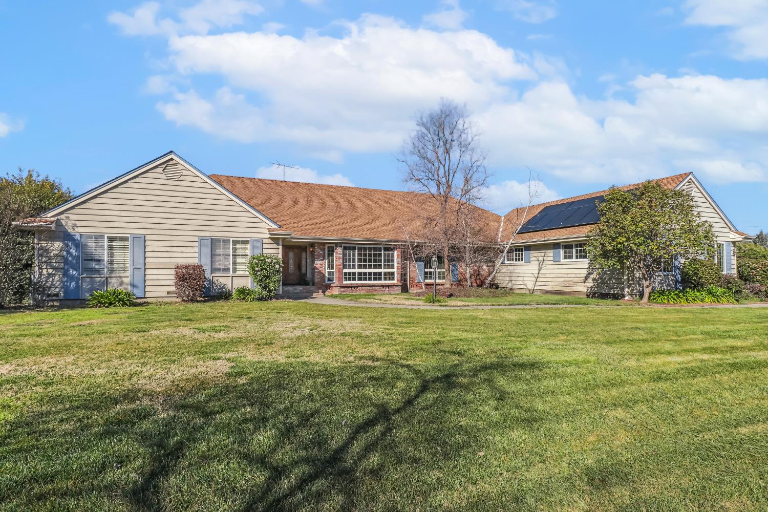 19857 Hillcrest Drive