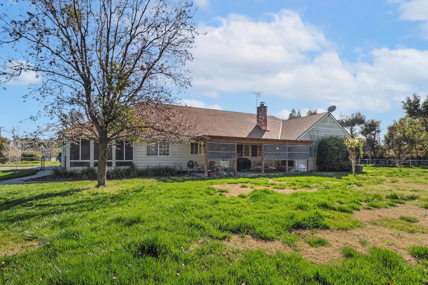 19857 Hillcrest Drive