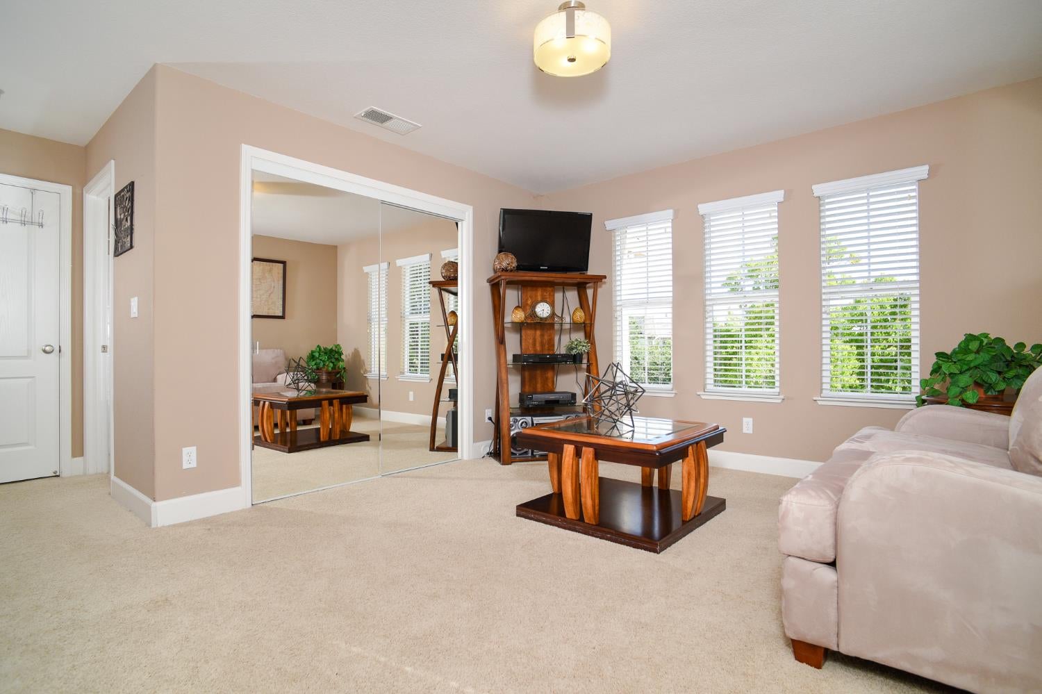 1569 Greenbrier Road