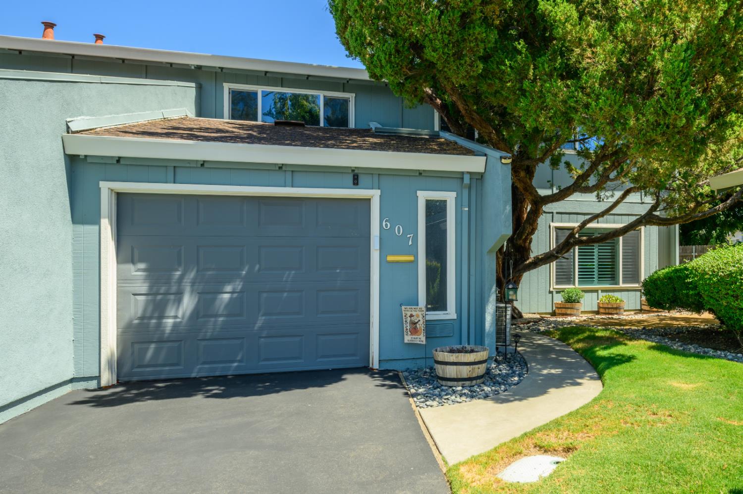 607 Knollwood Drive