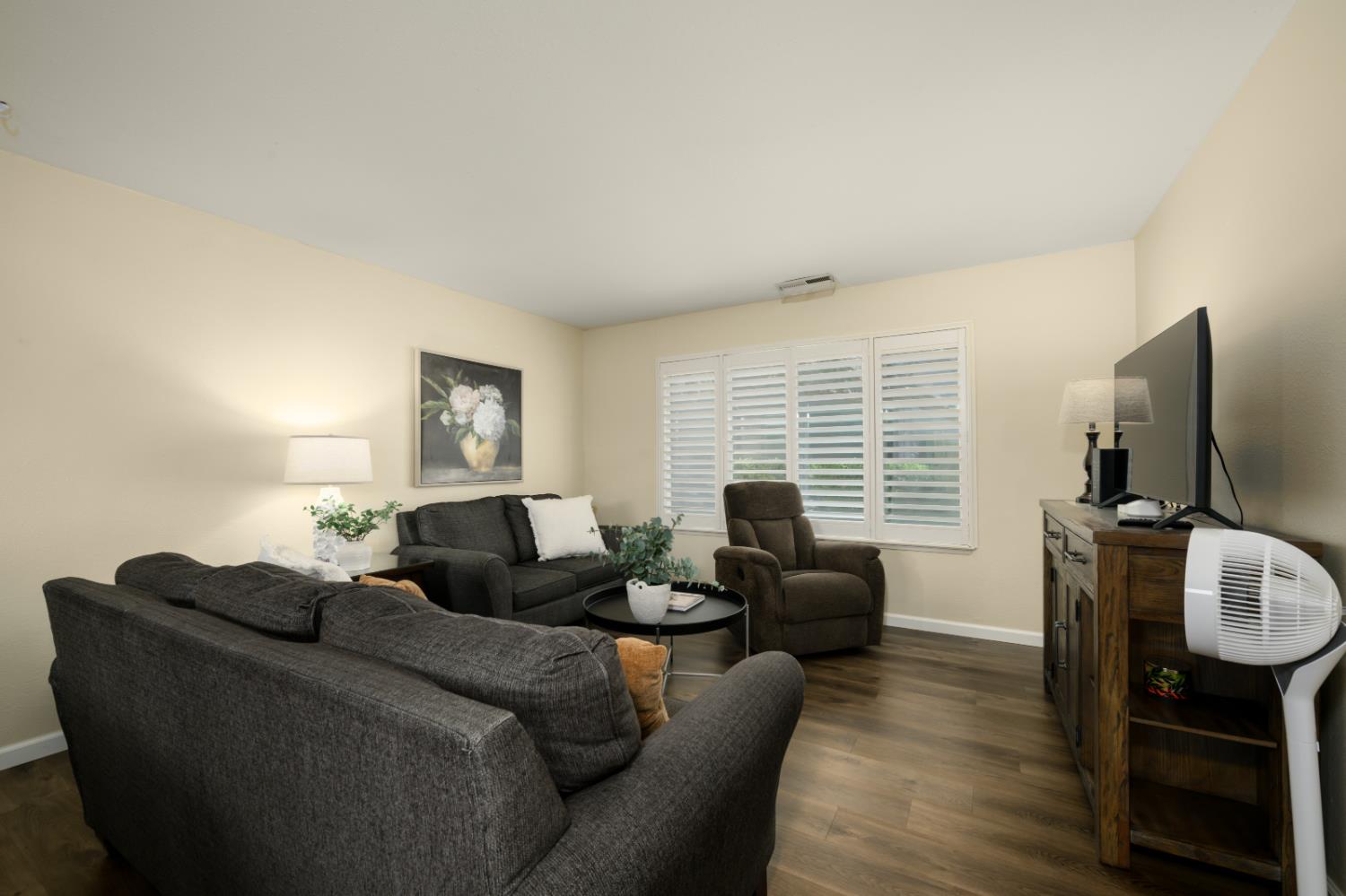 607 Knollwood Drive