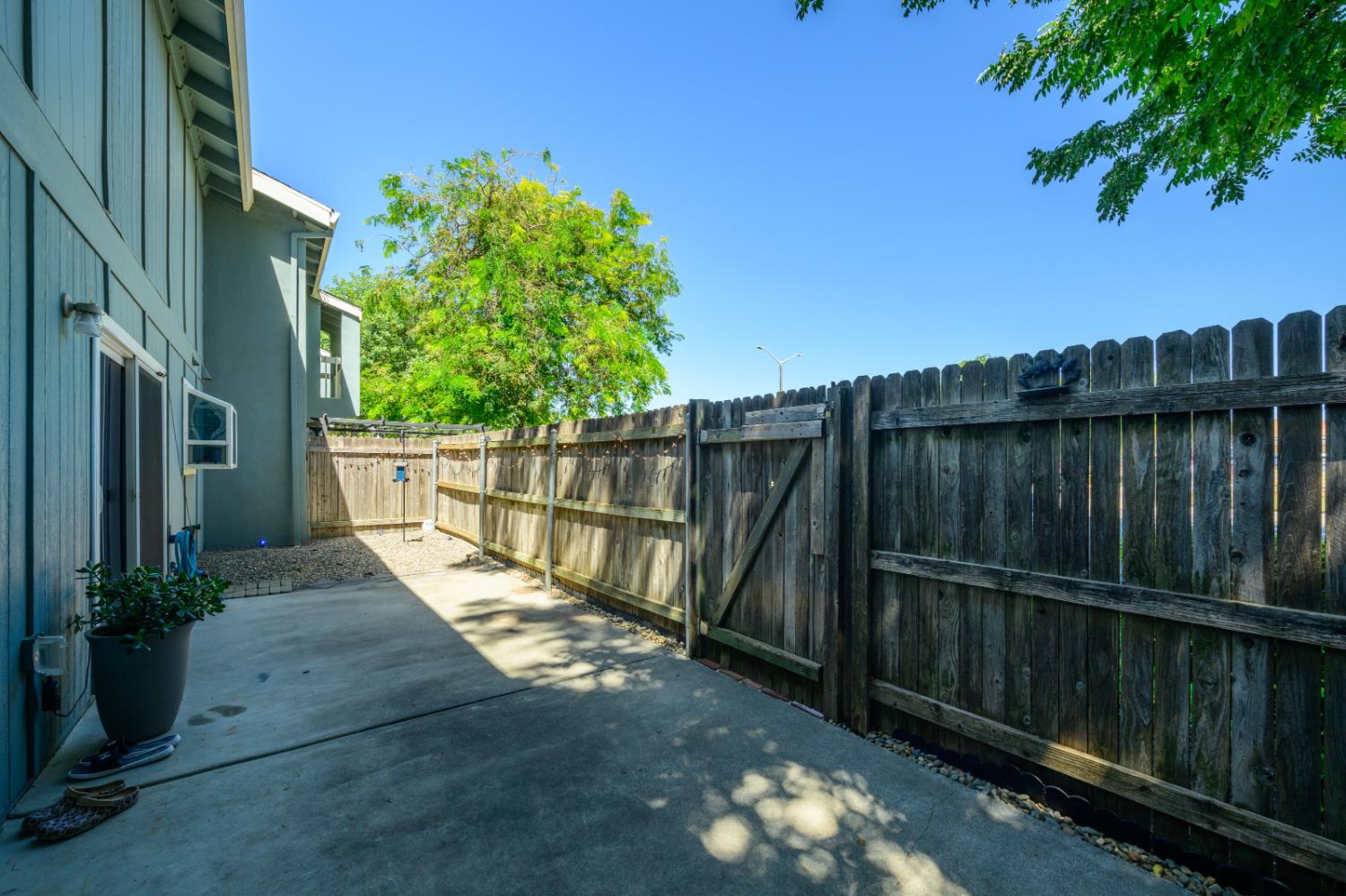 607 Knollwood Drive