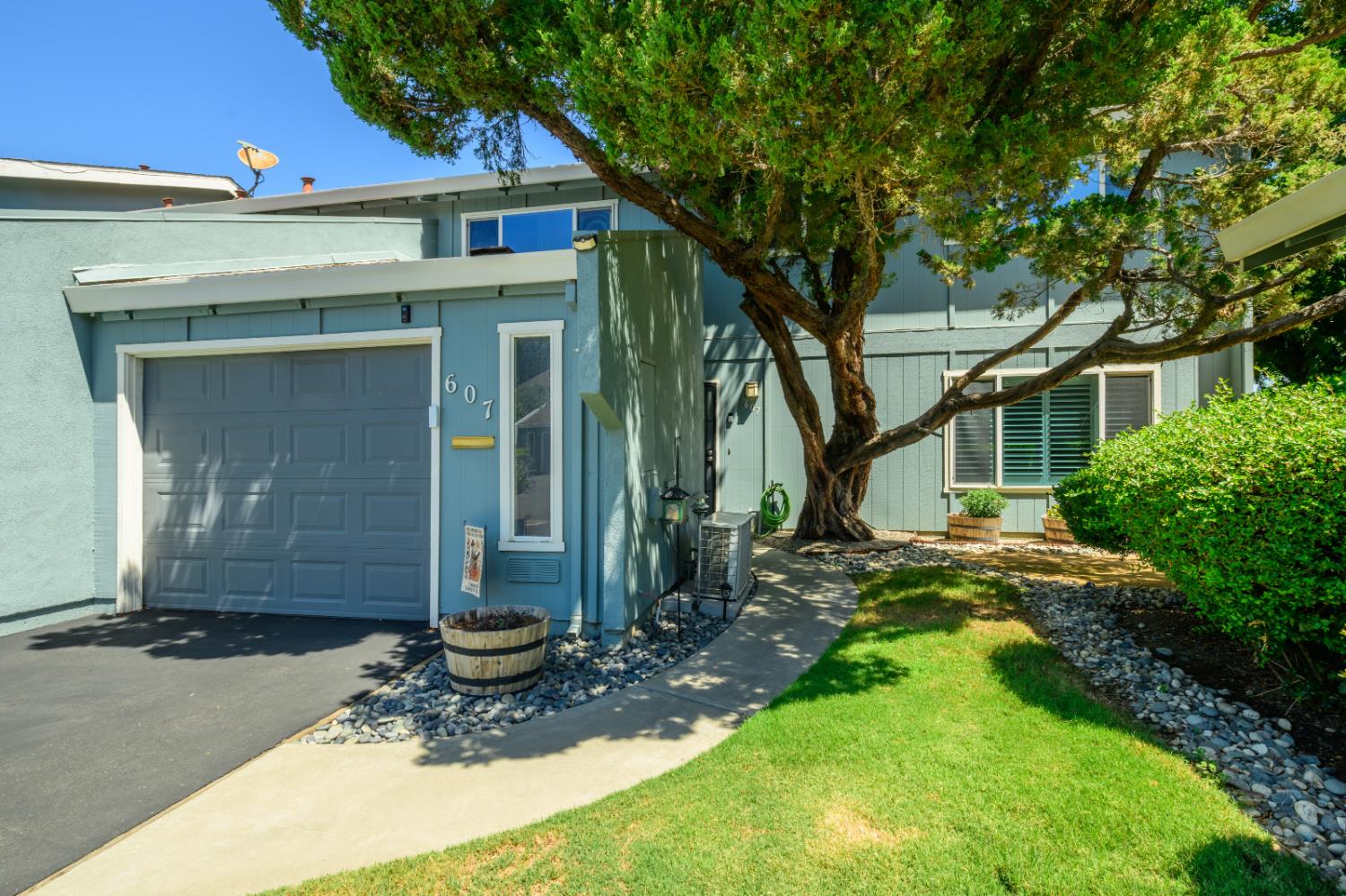607 Knollwood Drive