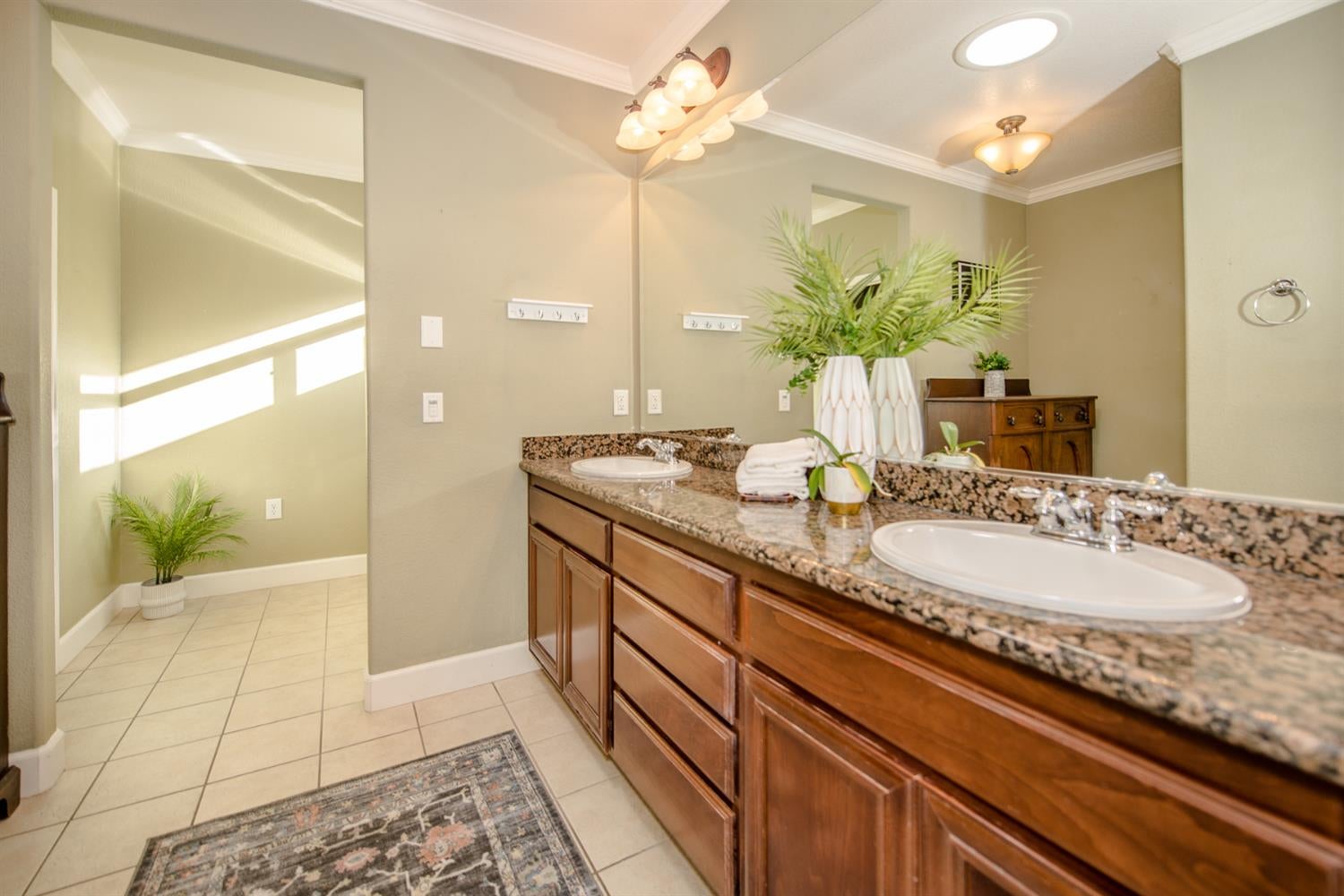 4431 Red Sea Lane