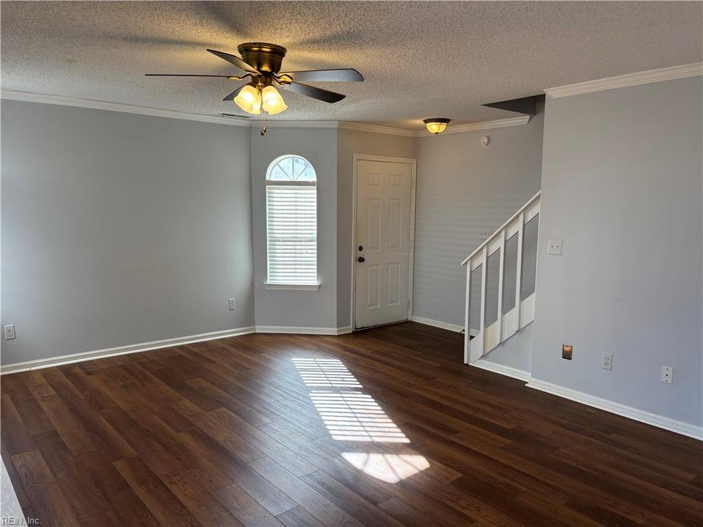 4573 Shallowford CIR