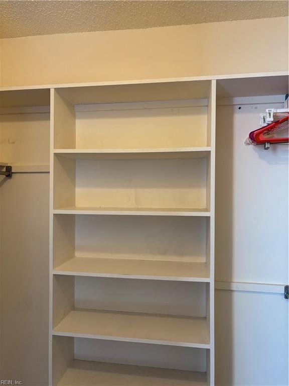 4573 Shallowford CIR