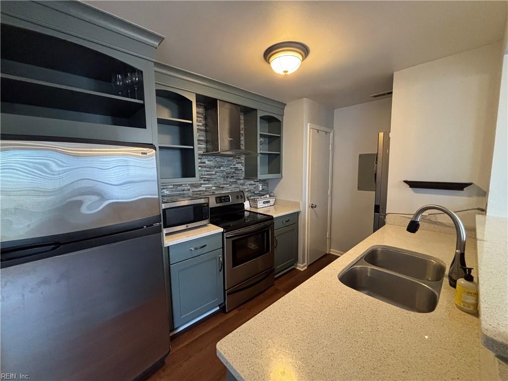 4573 Shallowford CIR