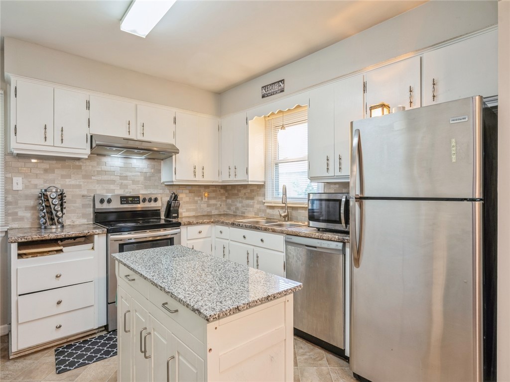 3108 Shawnee Avenue