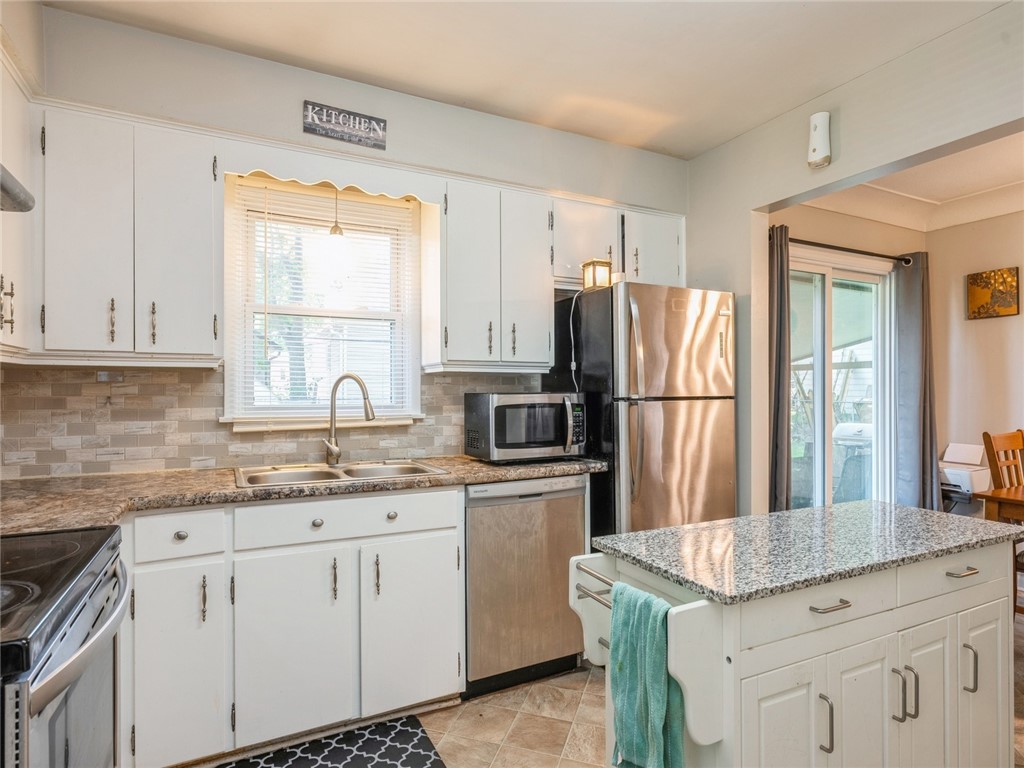 3108 Shawnee Avenue