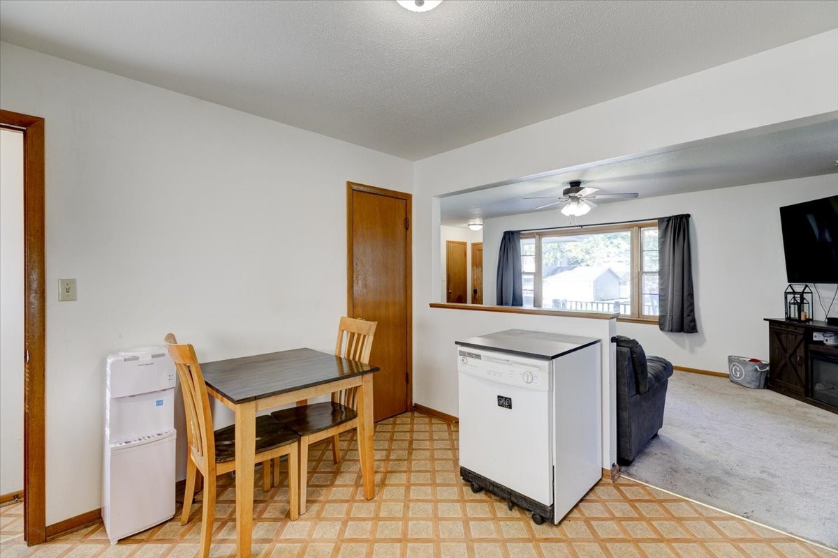1102 Skylane Drive