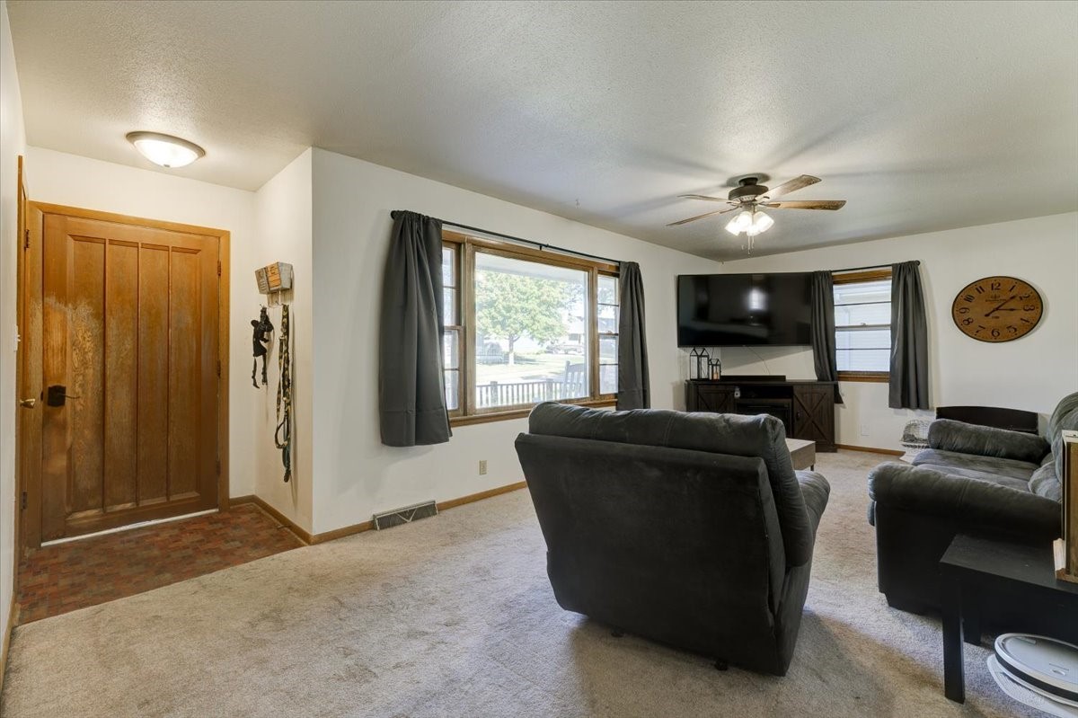 1102 Skylane Drive
