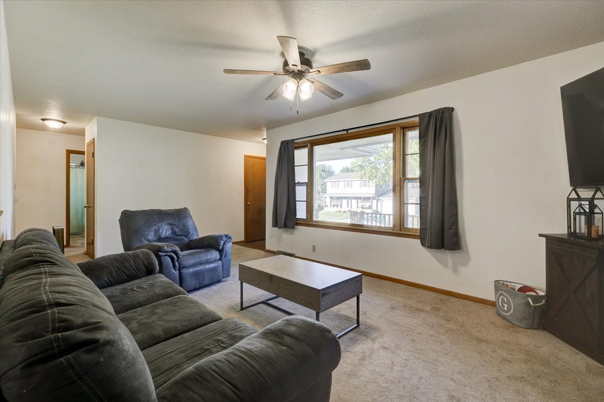 1102 Skylane Drive