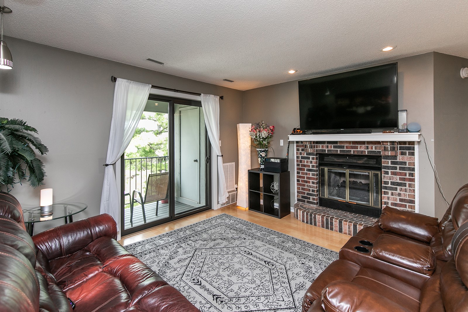 4805 86th Street 25
