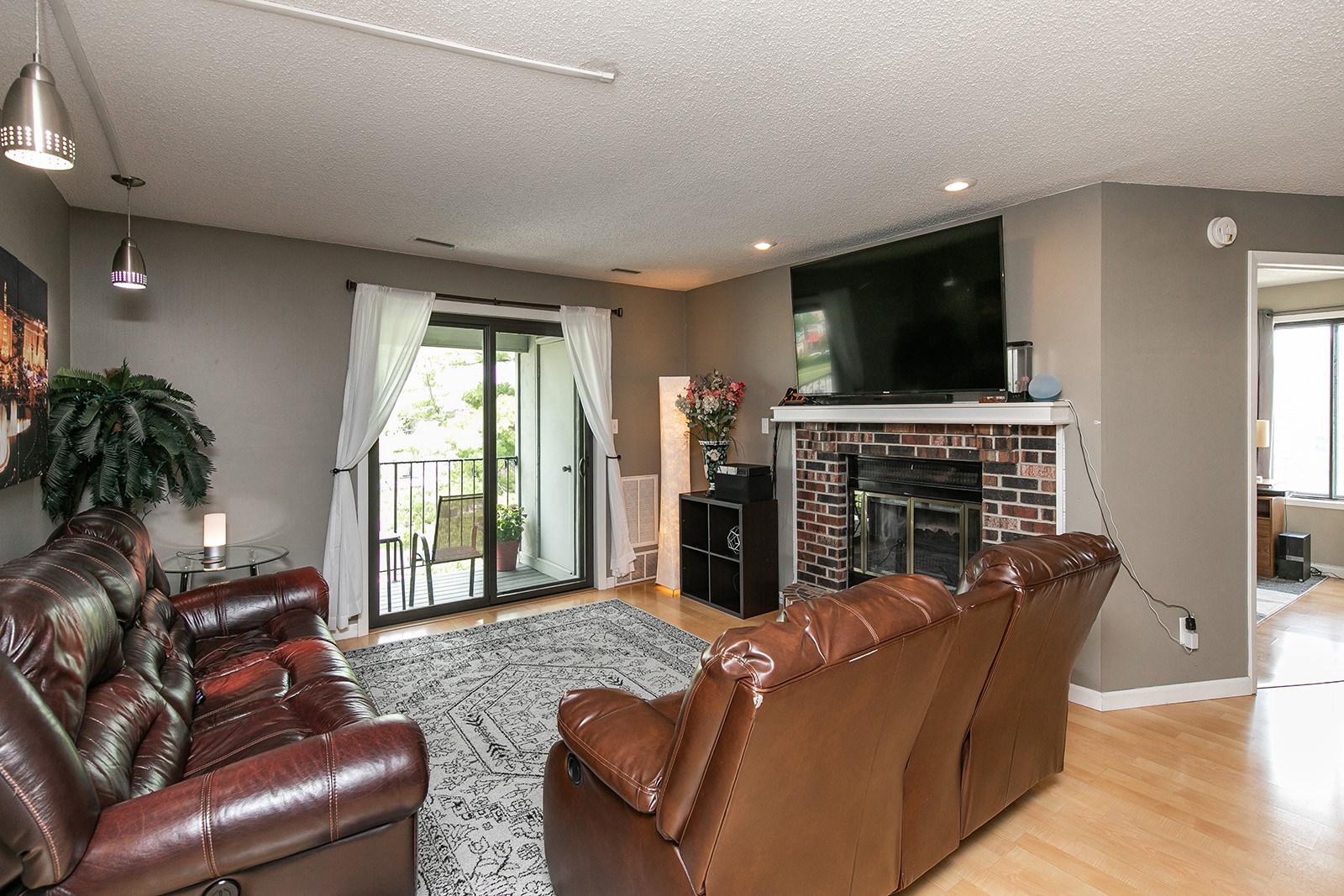 4805 86th Street 25