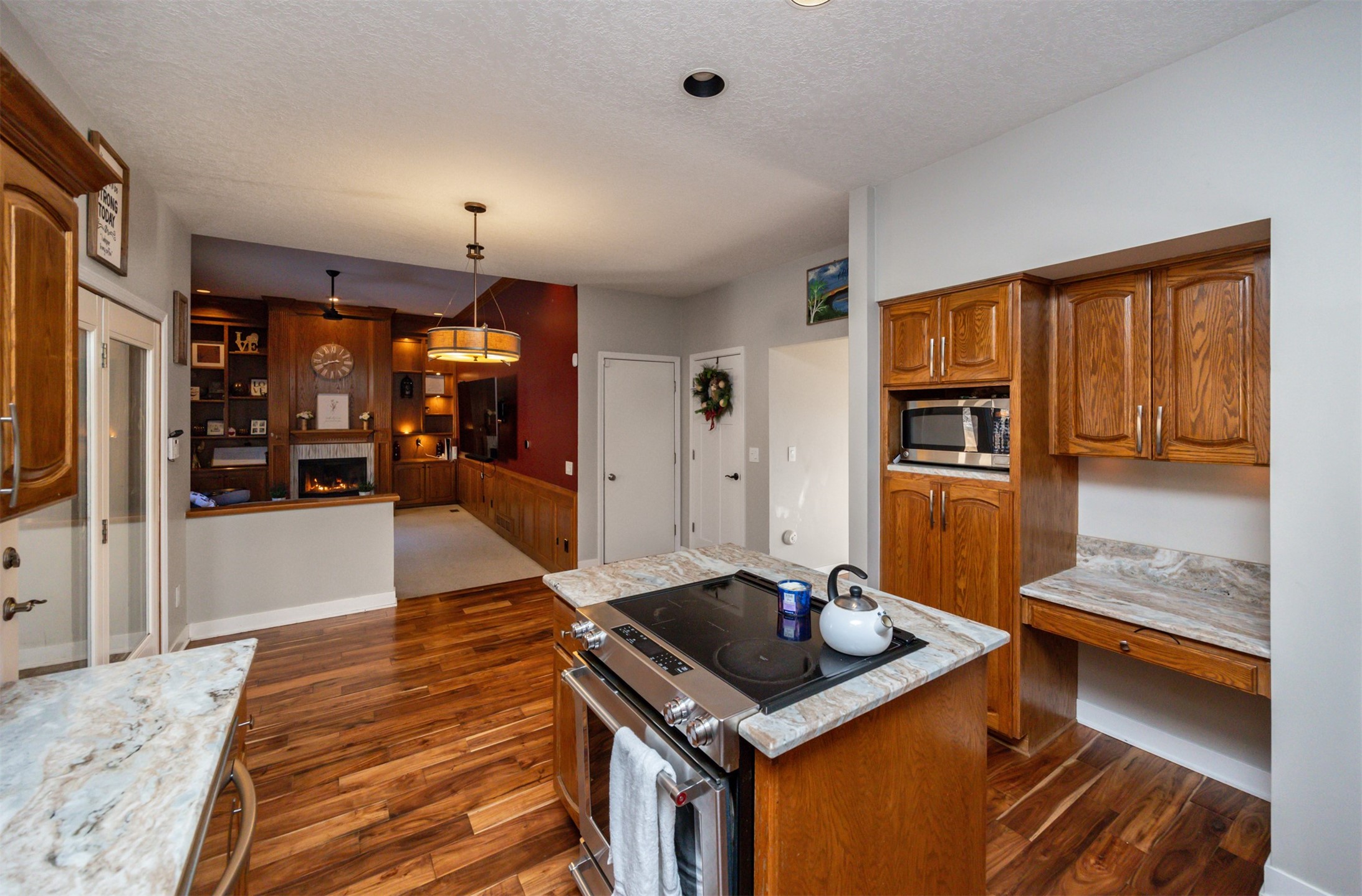 2501 Ridgewood Drive