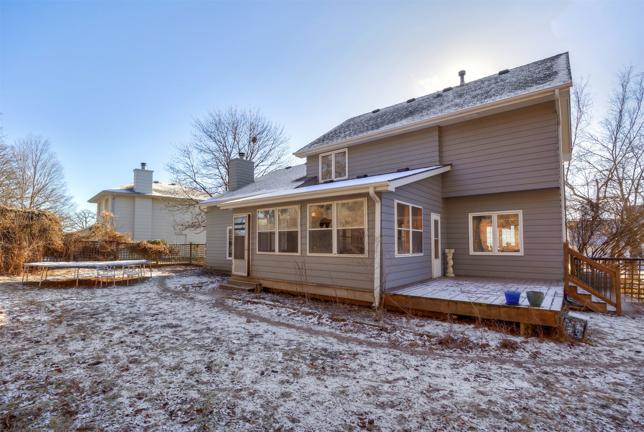 2501 Ridgewood Drive