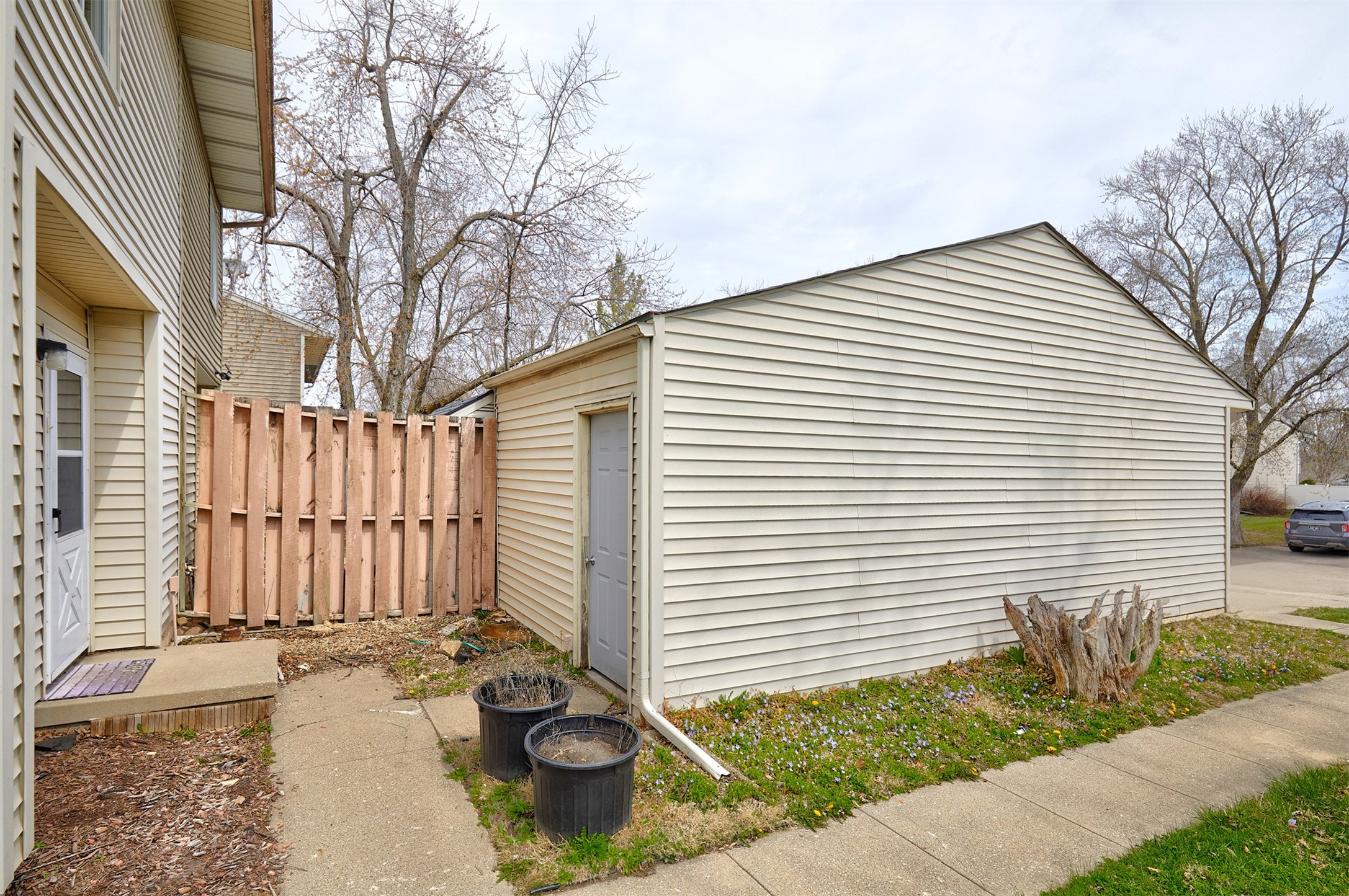 516 S 12th Street