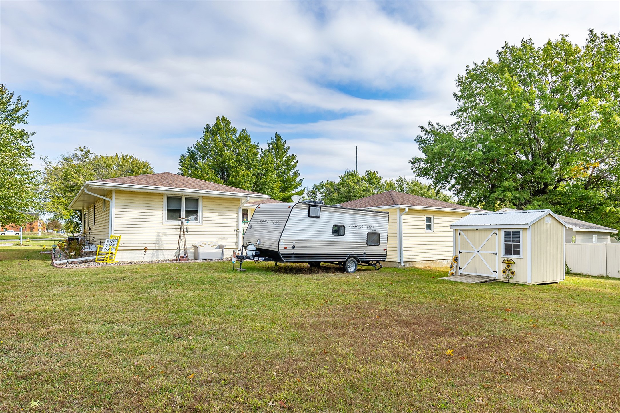 1911 W 5th Avenue