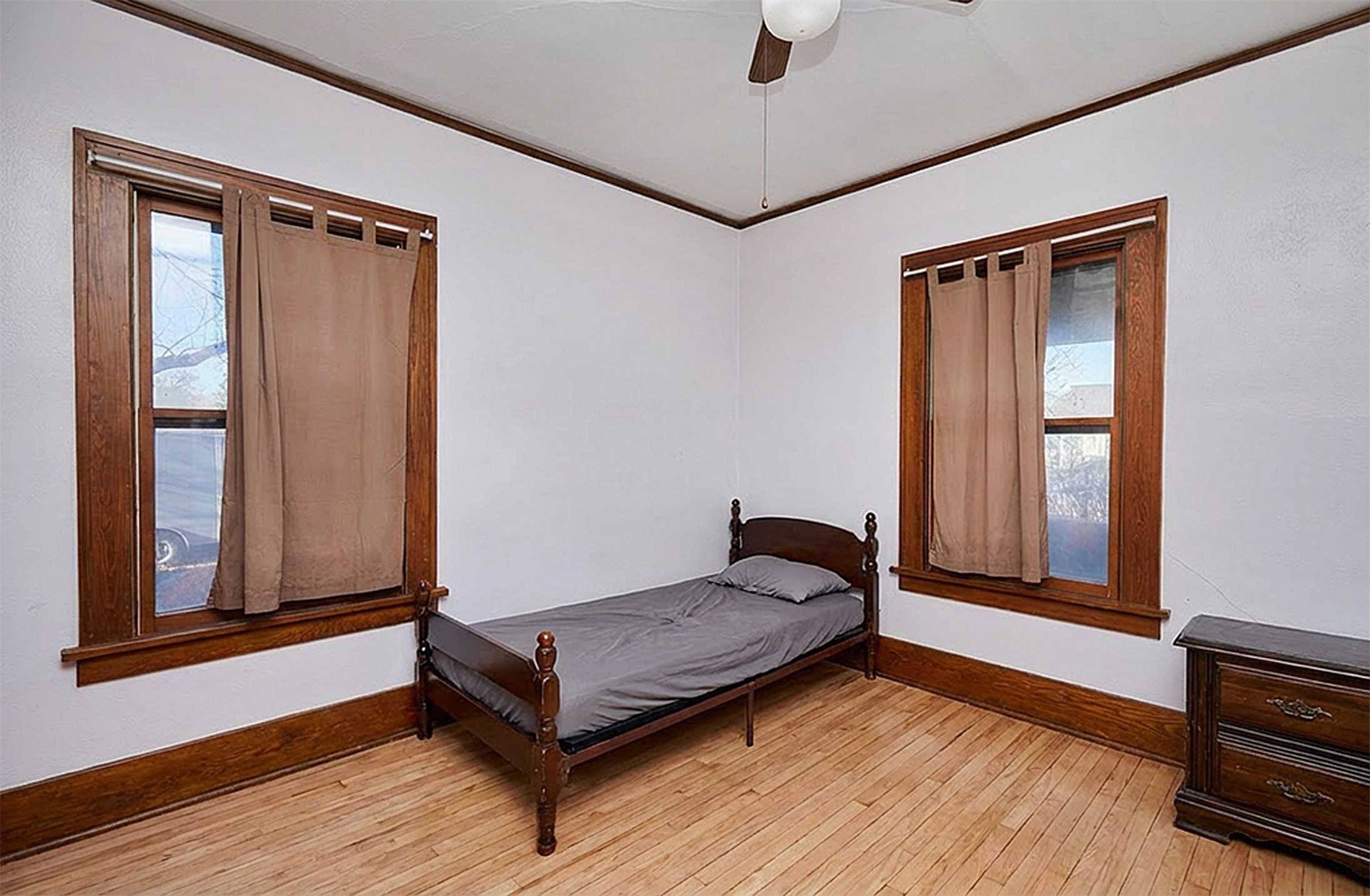 620 Locust Street